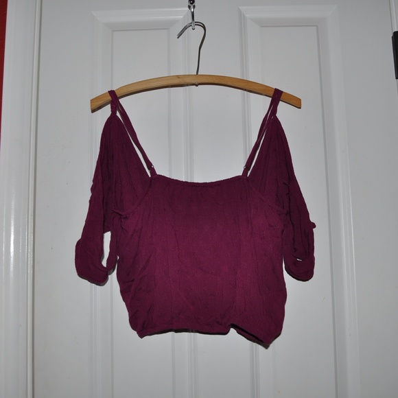 NEW Red Cold-Shoulder Surplice Crop Top [B6] - Picture 5 of 7